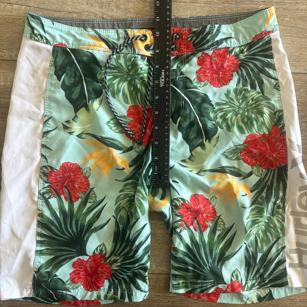 Hurley Board Shorts Men 32 Floral Hibiscus Tropical Surf Swim Trunks Quick Dry - Picture 6 of 8